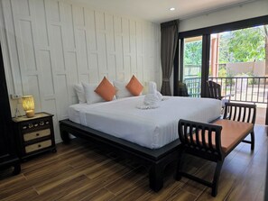 Familierom | Bad | Dusj, toalettartikler (inkludert), hårføner og håndklær