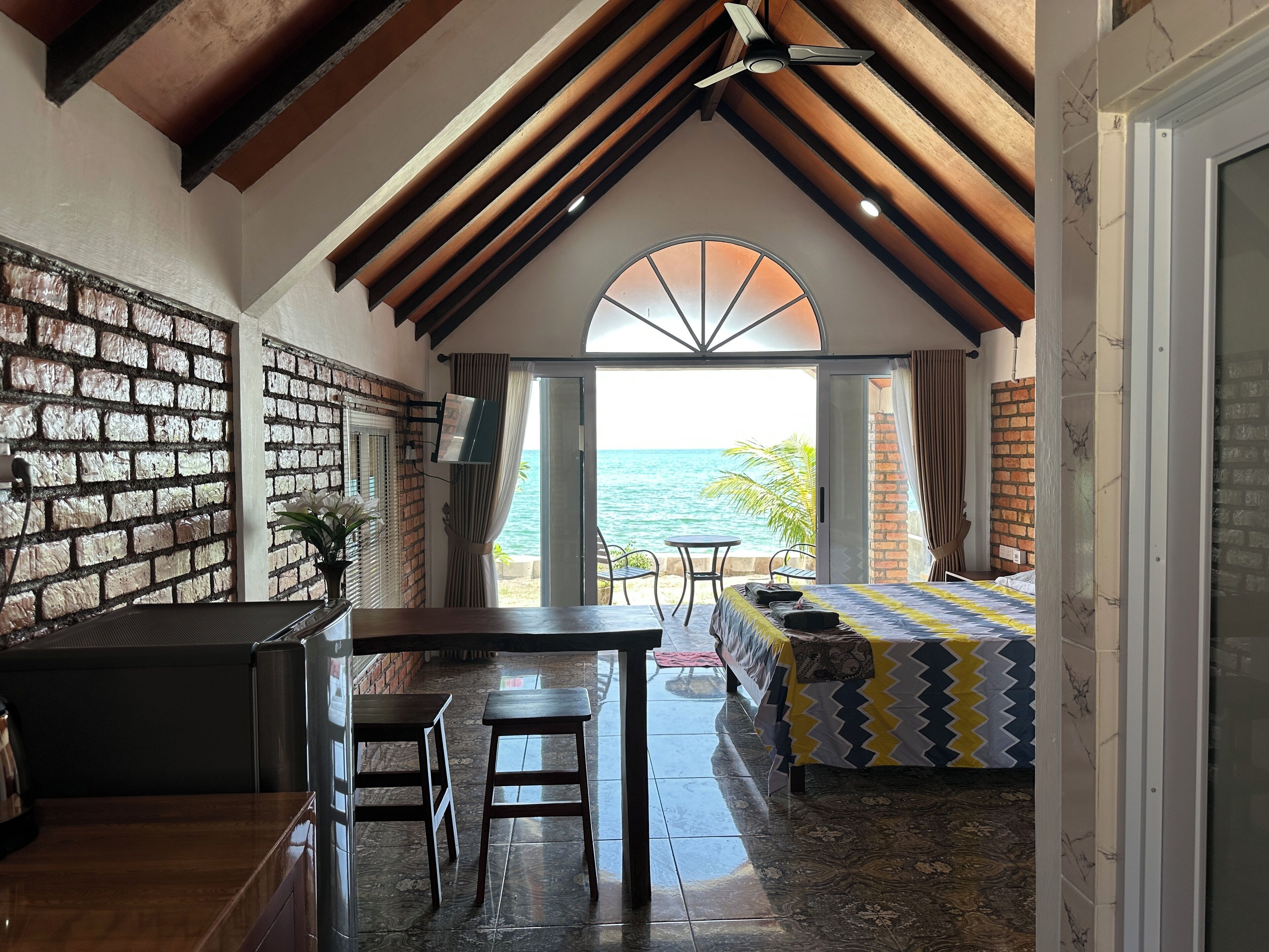 1 soverom, minibar, skrivebord og wi-fi (inkludert)