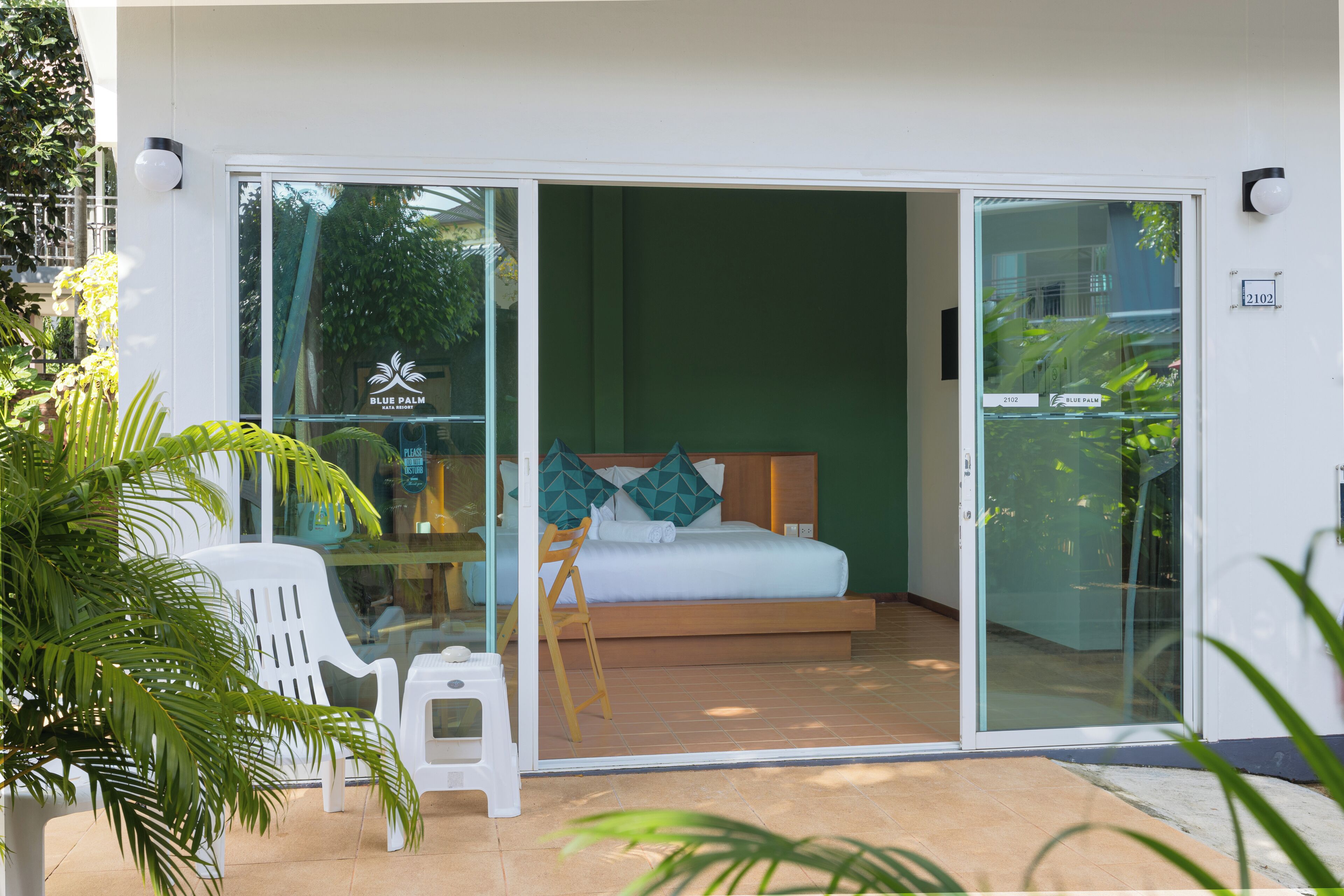 ดีลักซ์บังกะโล, วิวสวน | ลานระเบียง/นอกชาน