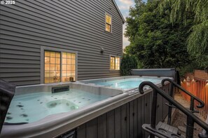 Outdoor spa tub - Swim Spa + Hot Tub, Private backyard, 6 Bedrooms (Beaverton)