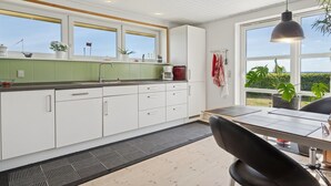 Private kitchen - "Erin" - 200m from the sea by Interhome (Egernsund)