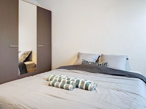 2 bedrooms, free WiFi, bed sheets