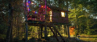 Beautiful Rustical House in Forest of Croatia with Jacuzzi and Sauna