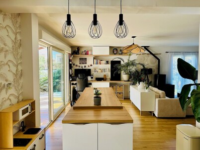 Villa with pool close to the beach! Ideal for families