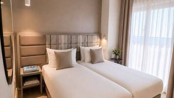 Deluxe Accessible | In-room safe, iron/ironing board (on request), WiFi (free)