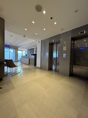 Reception - Abratel Sea View (Tel Aviv)