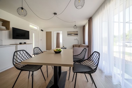 Apartment, Patio. Villa Oliver Lenti