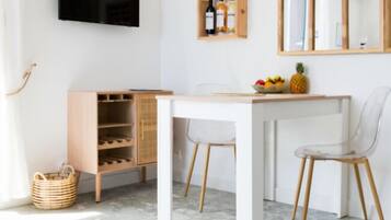 Leilighet, 1 soverom, balkong, fjellutsikt | Spisestue