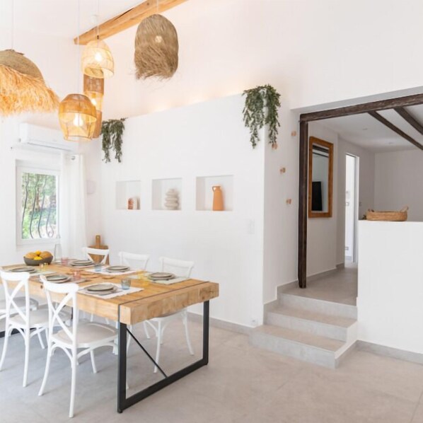 Villa, Mountain View | Dining room - Les Pierres De La Massane (Argeles-sur-Mer)