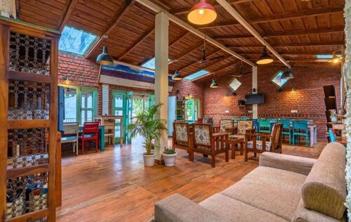 Woodsmoke By Ebony Stays  – 9BHK Luxury Lake View Villa in Bhimtal