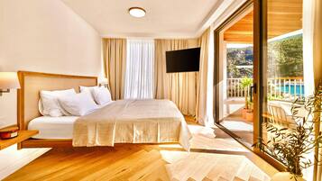 Exclusive Villa, 5 Bedrooms, Private Pool, Sea View | Iron/ironing board, free WiFi