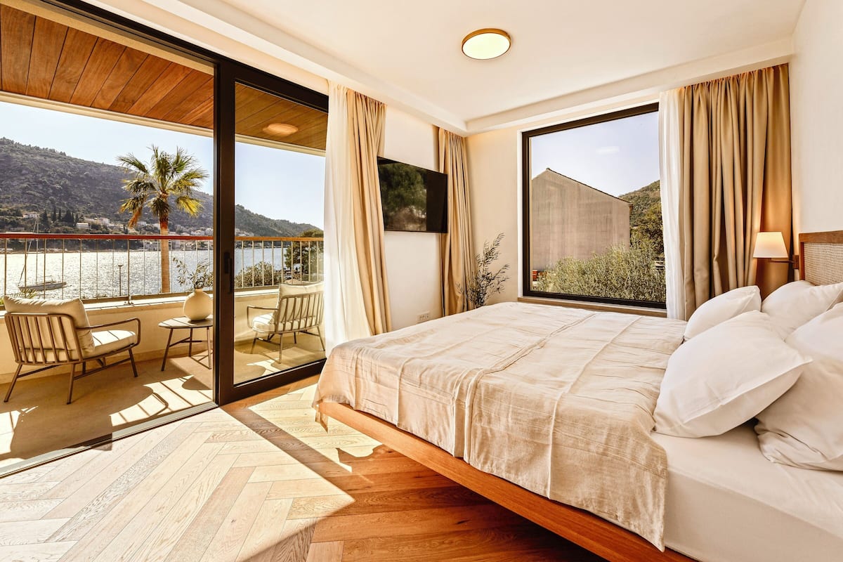 Exclusive Villa, 5 Bedrooms, Private Pool, Sea View | Iron/ironing board, free WiFi