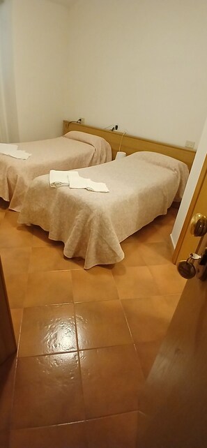 Desk, free WiFi - albergo da teresa (Bardineto)