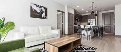 Een televisie en een kantoor