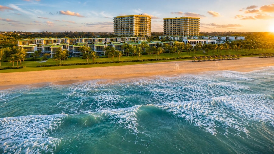 Royal Beachfront Resort Danang
