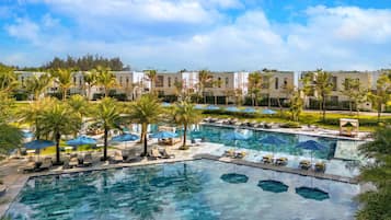 2 outdoor pools, pool umbrellas, sun loungers