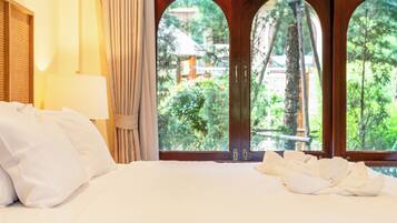 Room, 1 King Bed, Mountain View | View from room