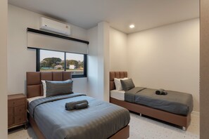 5 chambres, bureau, fer et planche à repasser, Wi-Fi