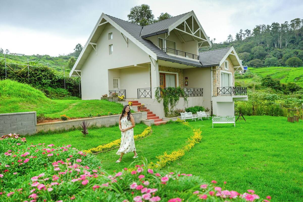 3 Bedroom villa | Down duvets, blackout curtains, soundproofing, free WiFi