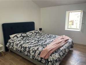 3 quartos, ferros/tábuas de passar roupa, berço de viagem, Wi-Fi