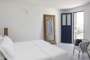 6 bedrooms, iron/ironing board, free WiFi