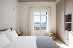 4 slaapkamers, een strijkplank/strijkijzer, gratis wifi