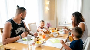 Daily buffet breakfast for a fee - Hotel Esplanade (Cesenatico)