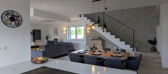 New villa for 8 people in Višnjan near Poreč