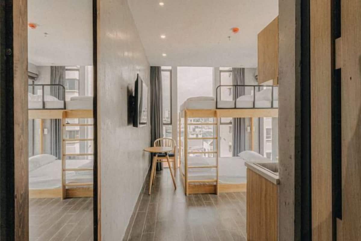 Ropa de cama de alta calidad, wifi gratis y ropa de cama