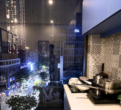 SNite Hotel & Dorm-Danang Dragon Bridge