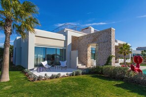 Exterior - My Rental Homes - Villa Amador in golf club and SPA, with private pool (Diabat)