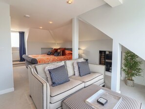 3 soverom, individuelt dekorert og individuelt innredet