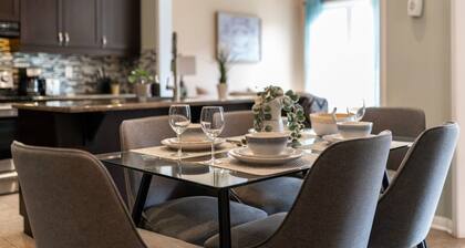 Beautiful 4 BR Home. Backyard Oasis. Chefs Kitchen