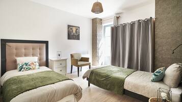 Iron/ironing board, travel cot, free WiFi, bed sheets