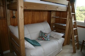 1 bedroom, iron/ironing board