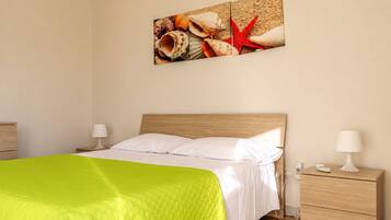 Traditional Apartment | Iron/ironing board, free WiFi
