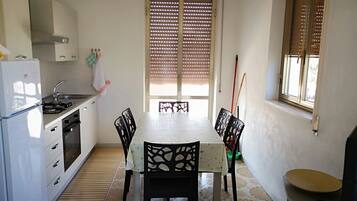 Traditional Apartment | Private kitchen | Fridge, oven, stovetop