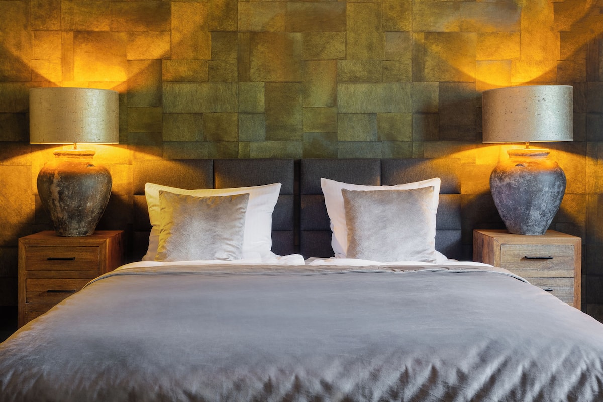 Double or Twin Room | 1 bedroom, in-room safe, desk, laptop workspace