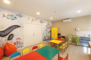 Children’s play area – indoor