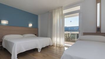 Een minibar, een kluis op de kamer, gratis babybedden, gratis wifi