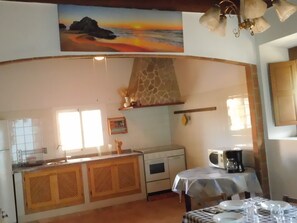 Nhà, 4 phòng ngủ, hút thuốc, hồ bơi riêng | Phòng ăn