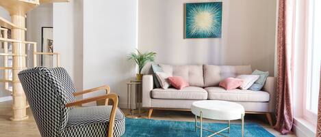 Dúplex de lujo, 2 habitaciones, cocina | Área de sala de estar