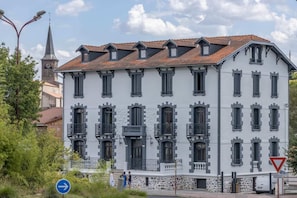 Exterior - Apartment 6 people air-conditioned family type 2 bedrooms + sofa bed Puy de Dôme 302 (Chatelguyon)