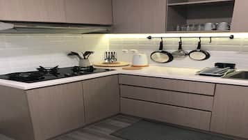 Premium Apartment, 2 Bedrooms, Balcony, City View | Private kitchen | Fridge, microwave, stovetop, cookware/dishes/utensils