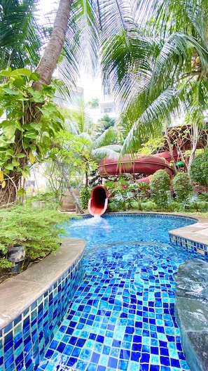 Outdoor pool - The Mansion at Dukuh Golf Kemayoran (Jakarta)