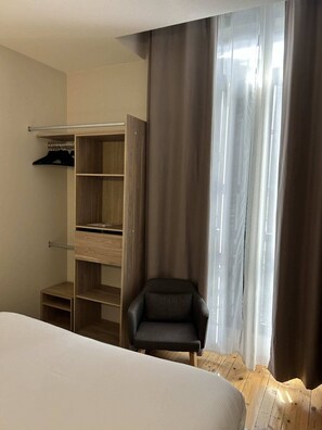 1 bedroom