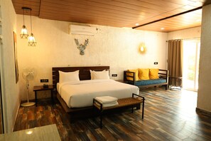 The Den - Nanau Luxury Resort and Spa  (Ramnagar)
