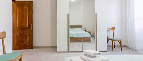 3 dormitorios, tabla de planchar con plancha, wifi