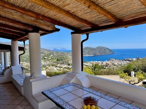 Property grounds - Aeolian Villa - Apartment with terrace (Lipari)