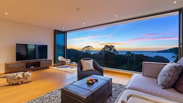 Exclusive-Apartment, 3 Schlafzimmer, Meerblick | Wohnzimmer